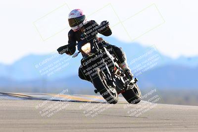 media/Jan-08-2022-SoCal Trackdays (Sat) [[1ec2777125]]/Turn 9 (125pm)/